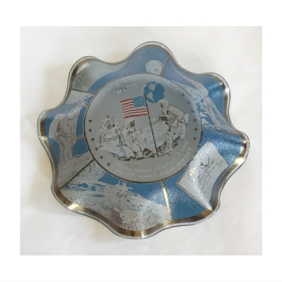 Kennedy Space Center Souvenier Glass Bowl - Picture 2 of 3